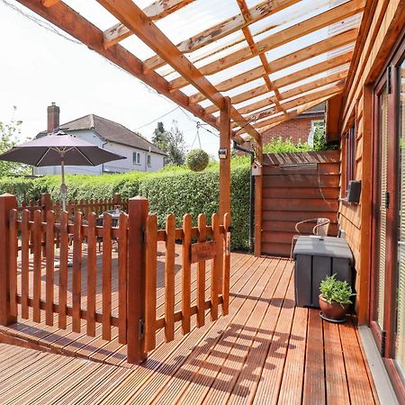 Varley Villa Newtown  Exterior foto
